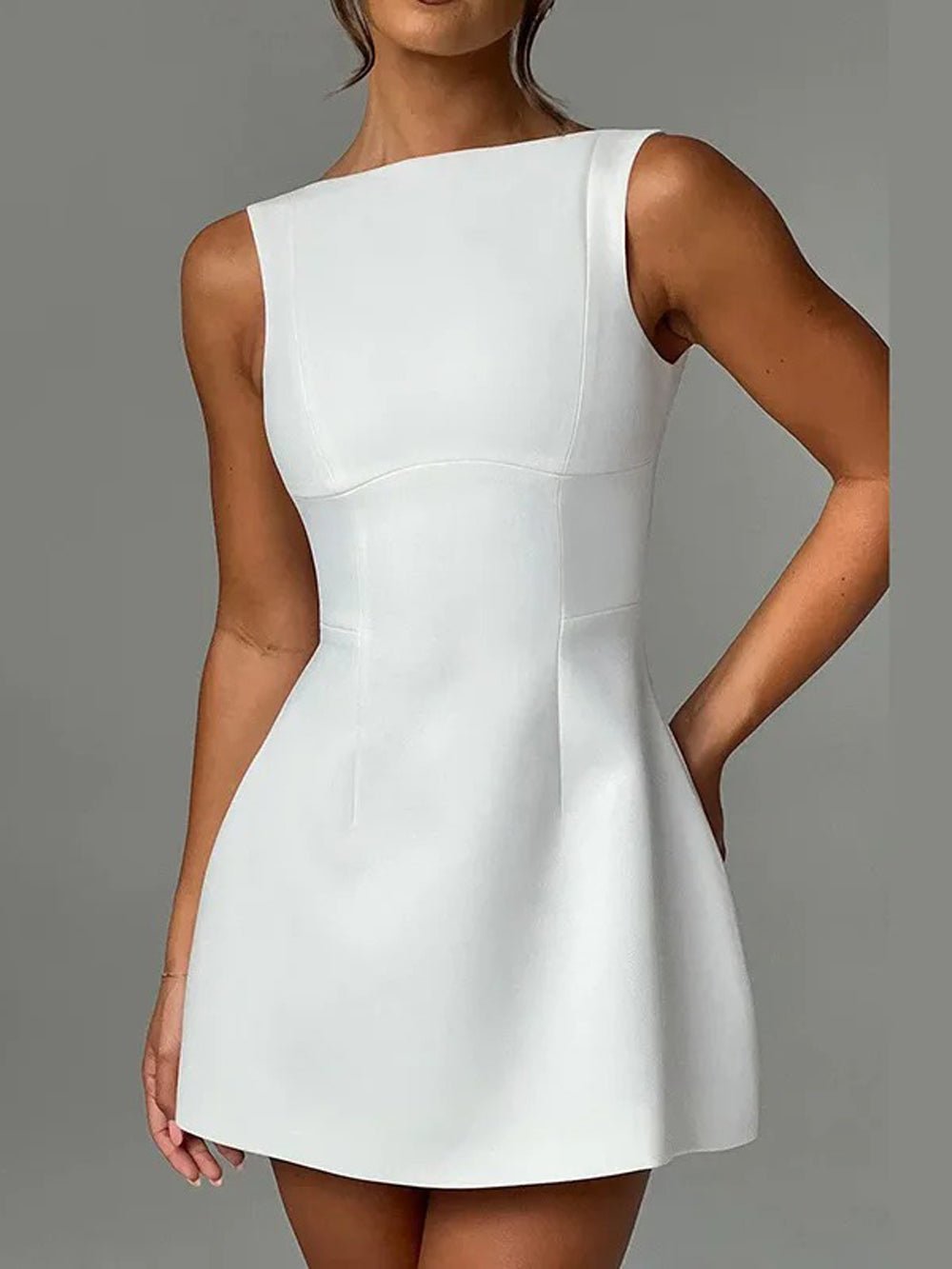 ELLE MINI SKATERJURK MET OPEN RUG | WIT