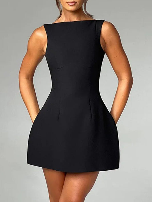 ELLE MINI SKATERJURK MET OPEN RUG | ZWART